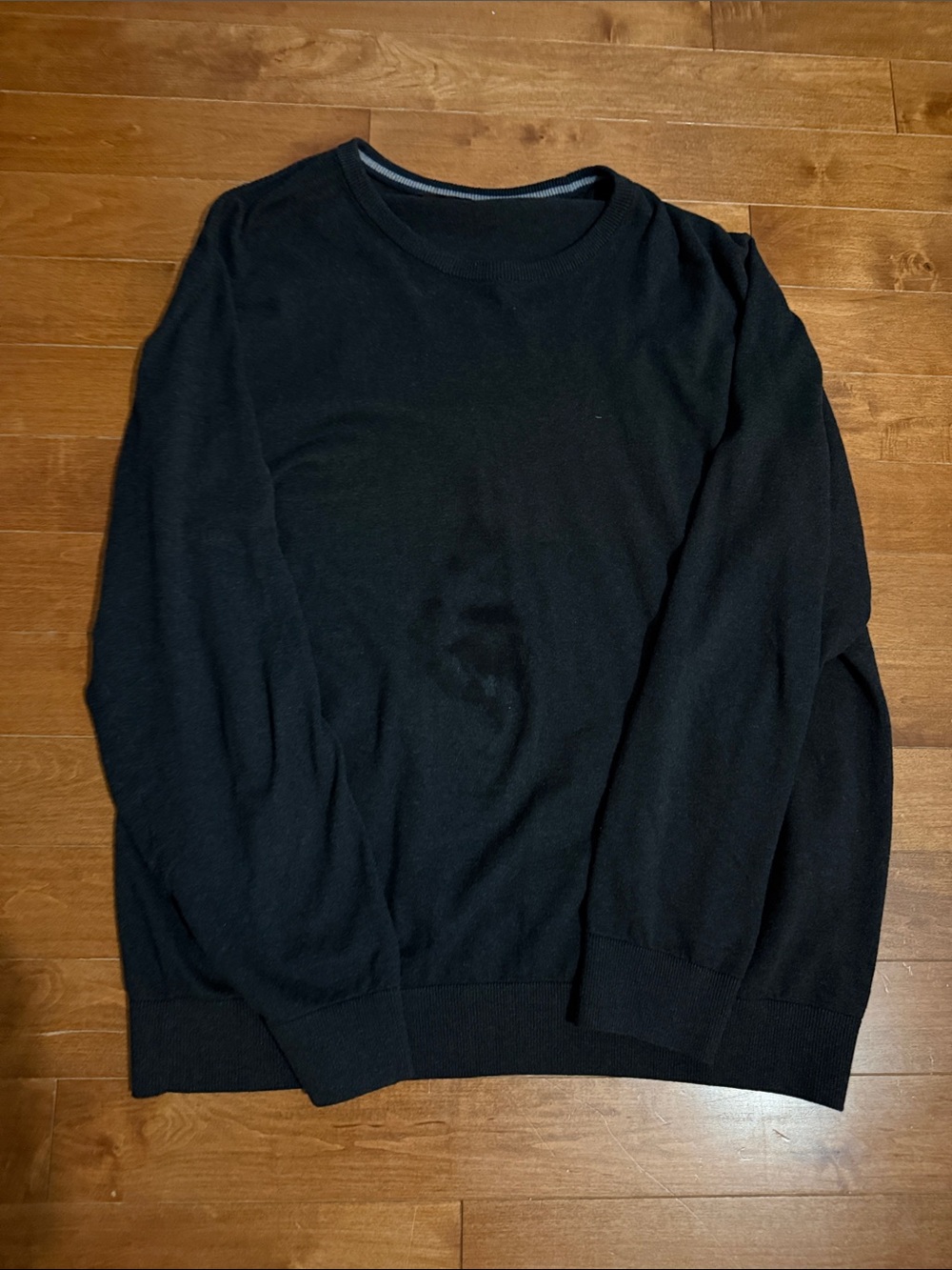 Denver Hayes Men's Black Crewneck Sweater